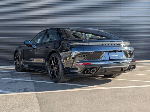 New 2026 Porsche Panamera RWD image 3