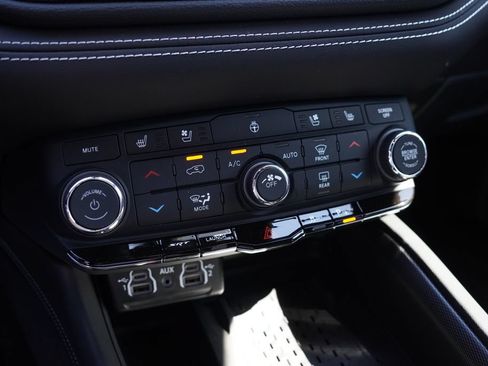 New 2027 Dodge Durango SRT Hellcat w/ 3rd Row Seating Group AWD/4WD image 27
