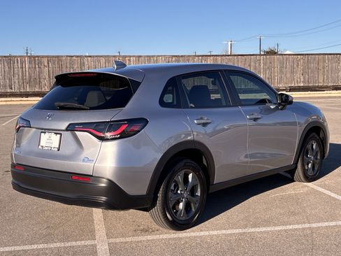 Certified 2026 Honda HR-V LX image 6