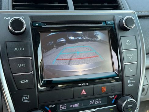 Used 2017 Toyota Camry XLE FWD image 22