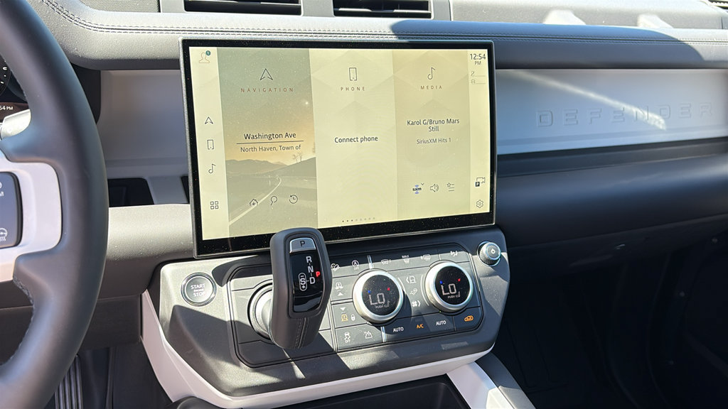 New 2026 Land Rover Defender 110 X-Dynamic SE AWD/4WD image 18