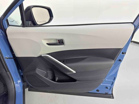 Used 2026 Toyota Corolla Cross LE image 39
