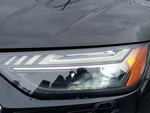 Used 2023 Audi SQ5 Prestige w/ Prestige Package image 41