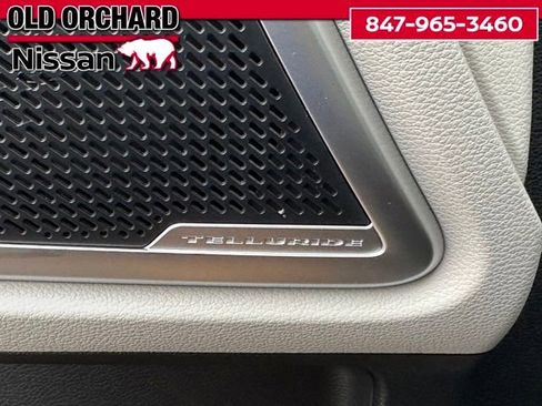 Used 2024 Kia Telluride S w/ S Sunroof Package image 9