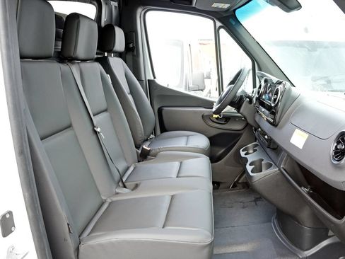 New 2026 Mercedes-Benz Sprinter 2500 image 19