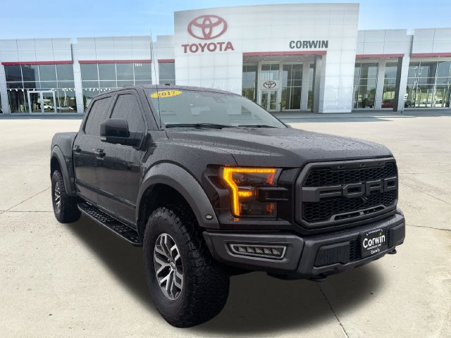 Used 2017 Ford F150 Raptor w/ Equipment Group 802A Luxury AWD/4WD image 7