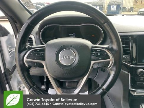 Used 2021 Jeep Grand Cherokee Limited w/ Luxury Group II image 22