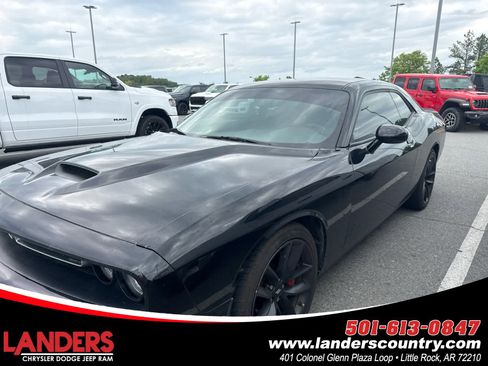 Used 2021 Dodge Challenger GT w/ Performance Handling Group RWD image 1