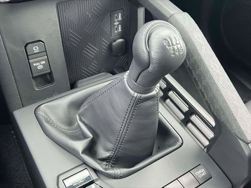 Used 2025 Toyota Tacoma TRD Sport image 26