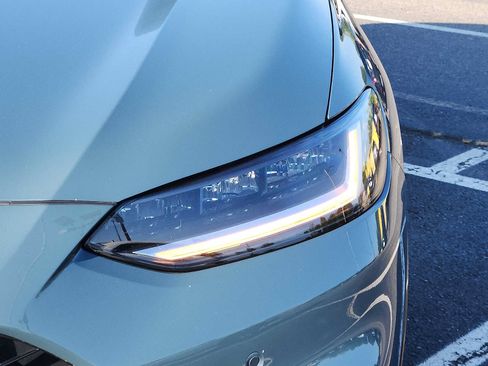 Certified 2024 Honda HR-V EX-L image 9