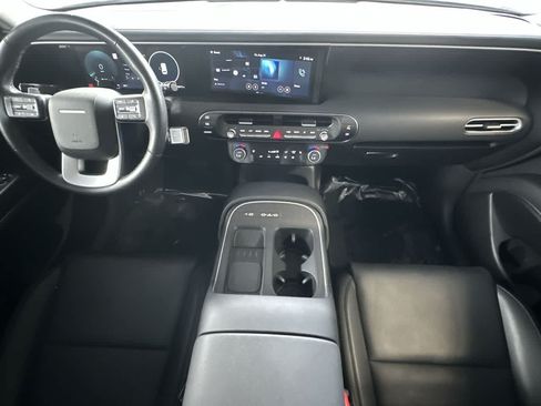 Used 2026 Hyundai Palisade SEL FWD image 24