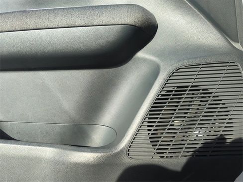 Certified 2025 Nissan Kicks SV w/ SV Premium Package image 25