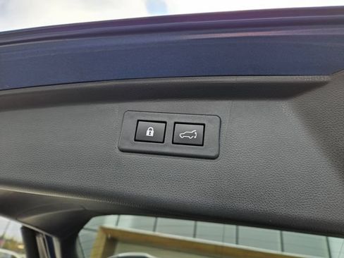 Used 2022 Subaru Outback Limited AWD/4WD image 13