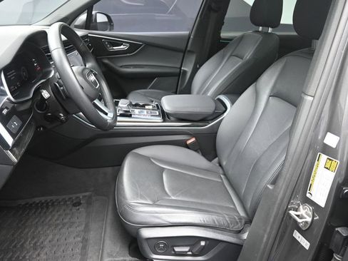 Used 2022 Audi Q7 3.0T Premium Plus w/ Premium Plus Package AWD/4WD image 18