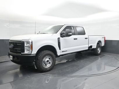 New 2025 Ford F250 XL w/ XL Off-Road Package
