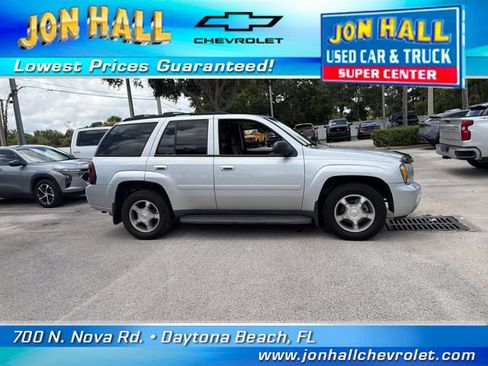 Used 2009 Chevrolet TrailBlazer LT AWD/4WD image 14