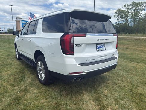 Used 2025 GMC Yukon XL Denali AWD/4WD image 50
