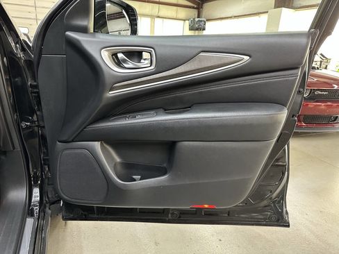 Used 2017 INFINITI QX60 Luxe image 18