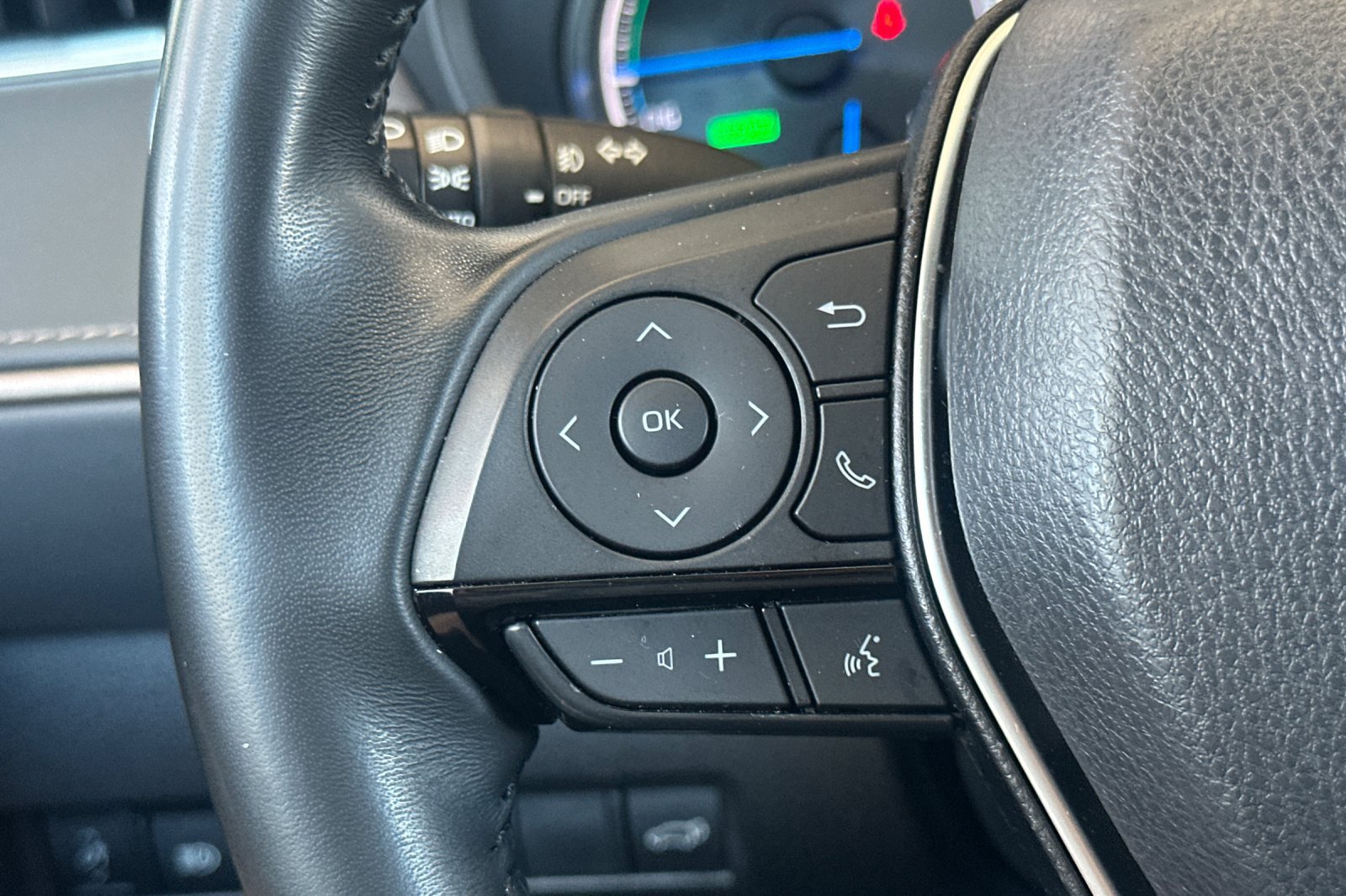 Certified 2024 Toyota Venza XLE AWD/4WD image 28