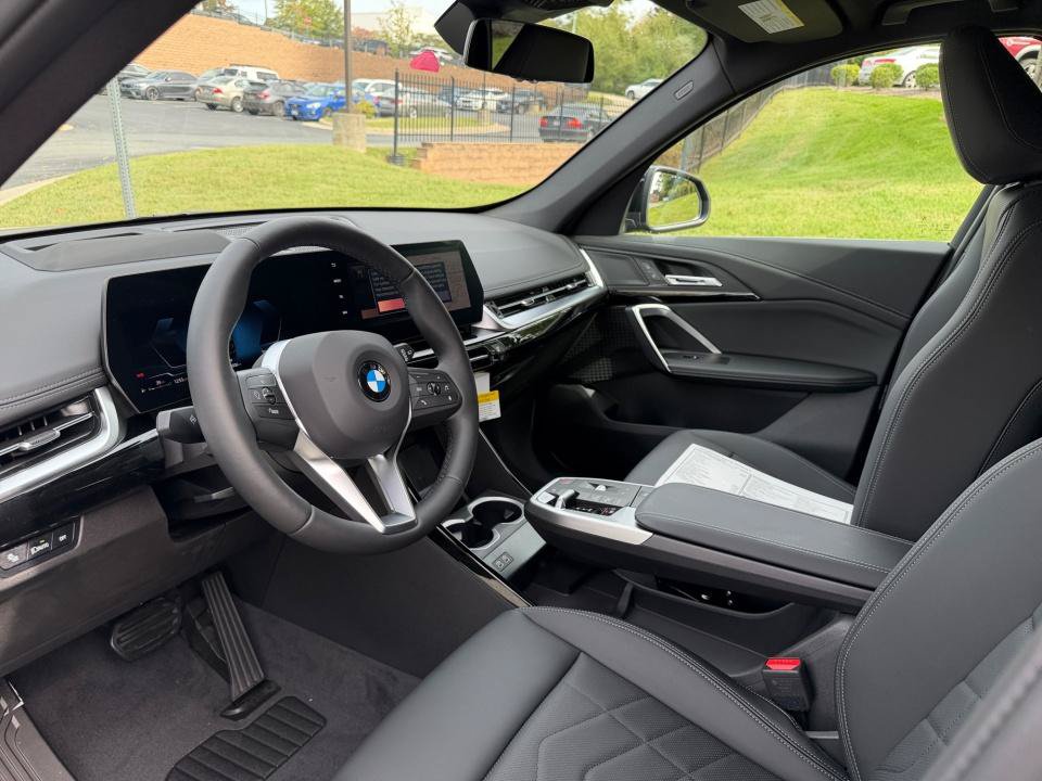 New 2027 BMW X1 xDrive28i w/ Technology Package AWD/4WD image 30