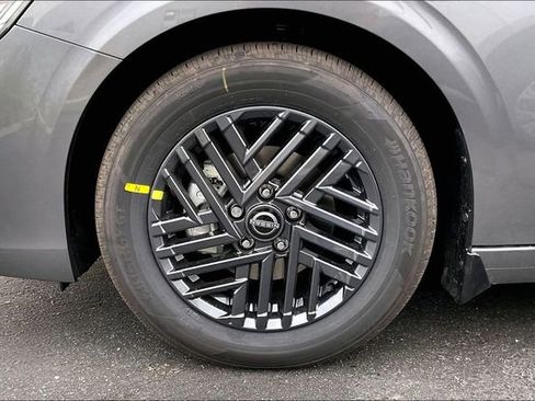 New 2026 Nissan Sentra SV w/ SV Convenience Package image 9