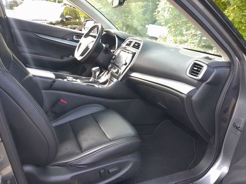 Used 2018 Nissan Maxima 3.5 SV FWD image 37