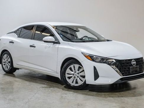 Used 2024 Nissan Sentra S image 7