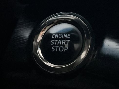 Used 2016 Toyota Avalon Touring image 27