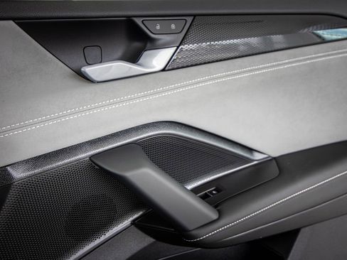 New 2026 Volkswagen Tiguan SE R-Line FWD image 22
