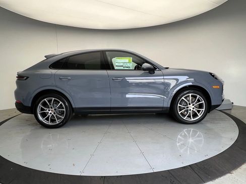 Used 2026 Porsche Cayenne E-Hybrid Coupe AWD/4WD image 23