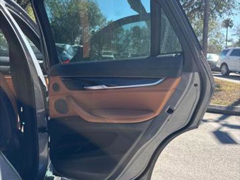 Used 2019 BMW X6 xDrive35i w/ M Sport Package image 19