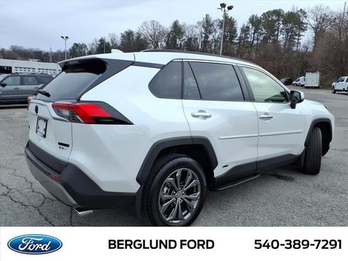 Used 2025 Toyota RAV4 Limited image 5