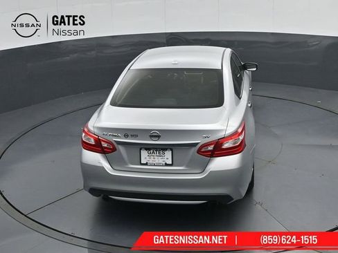 Used 2016 Nissan Altima 2.5 SV FWD image 39