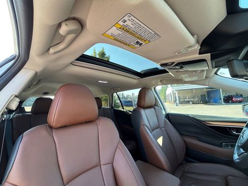 Used 2025 Subaru Outback Touring XT w/ Popular Package #2 image 27