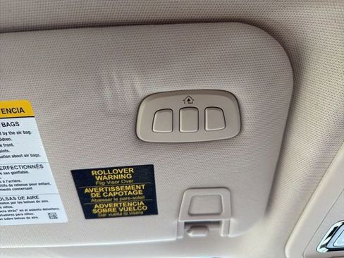 Used 2022 Lincoln Corsair AWD w/ Premium Package image 43