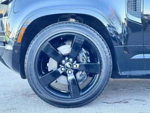 Used 2023 Land Rover Defender 90 V8 image 11