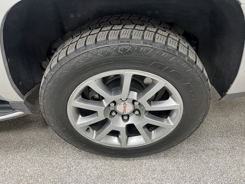 Used 2020 GMC Yukon XL Denali image 18