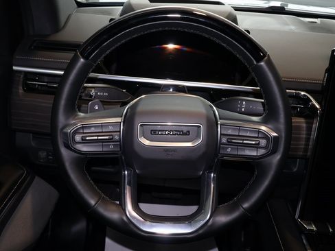 Used 2024 GMC Sierra EV Denali image 15