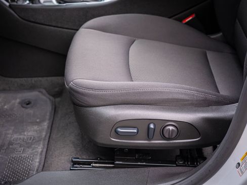 Used 2024 Chevrolet Malibu LT image 12