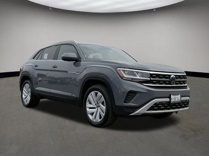 Used 2023 Volkswagen Atlas Cross Sport SE w/ Panoramic Sunroof Package