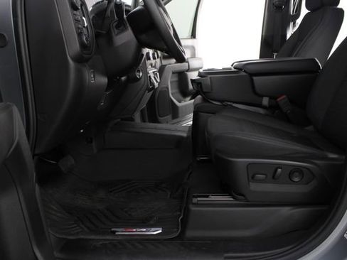 Used 2024 Chevrolet Silverado 1500 Custom Trail Boss w/ LPO, Dark Essentials Package image 15