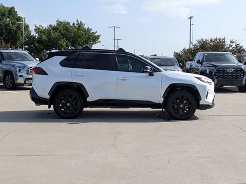 Used 2024 Toyota RAV4 XSE AWD/4WD image 6