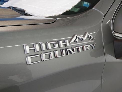 Used 2025 Chevrolet Silverado 1500 High Country w/ High Country Premium Package image 33