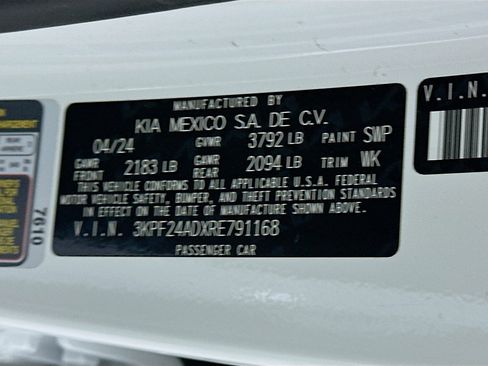 Used 2024 Kia Forte LXS image 12