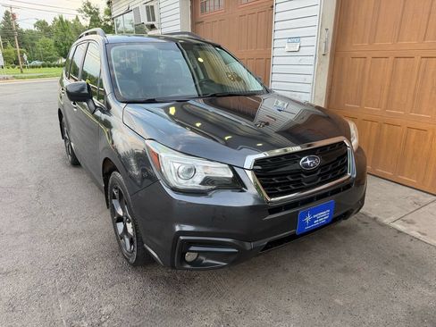 Used 2018 Subaru Forester 2.5i Premium w/ Protection Package #1 AWD/4WD image 1