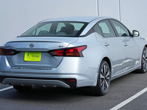 Used 2021 Nissan Altima 2.5 SV FWD image 45