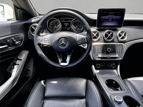 Used 2019 Mercedes-Benz CLA 250 image 7