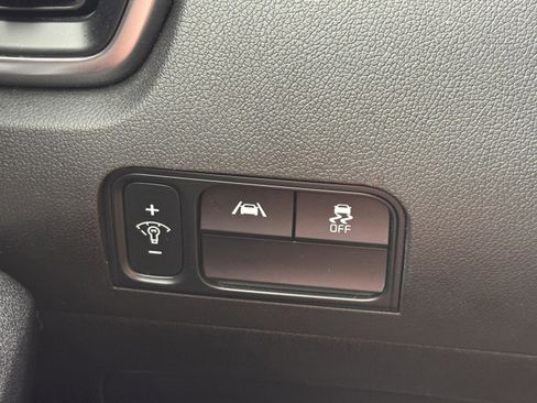 Used 2023 Kia Sorento S w/ Panoramic Sunroof Package FWD image 15