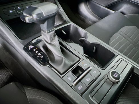 Used 2025 Kia K5 LXS image 11