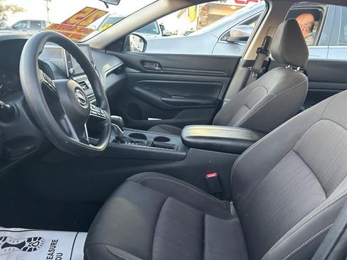 Used 2025 Nissan Altima 2.5 S image 12